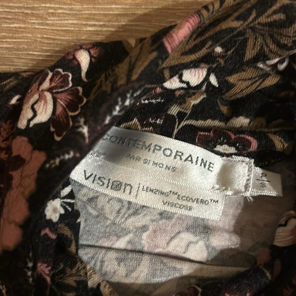 Simons Paisley Turtleneck - Picture 2 of 3
